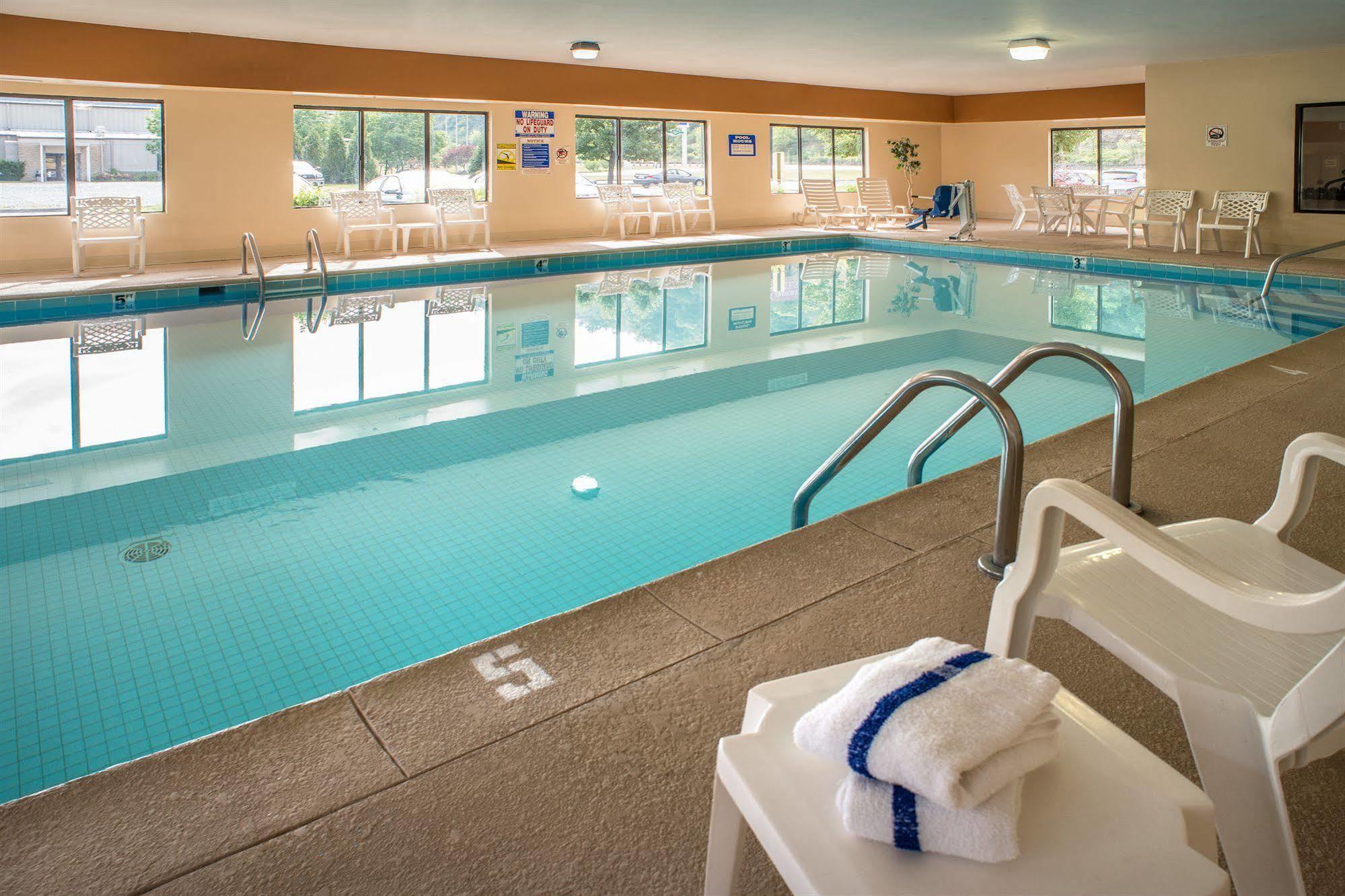 Comfort Suites Prestonsburg West Esterno foto